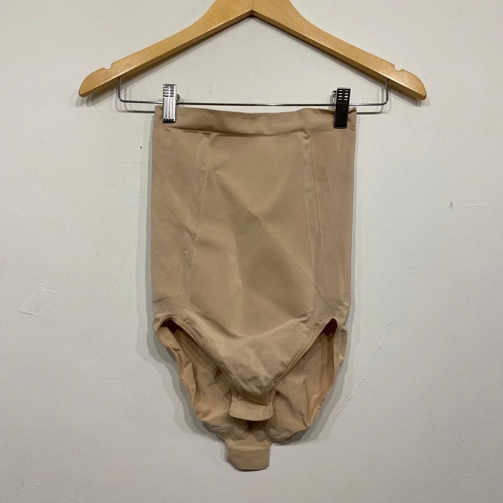 Spanx OnCore High-Waisted Brief‎ Shapewear Nude Beige Firm Control Medium SS1815